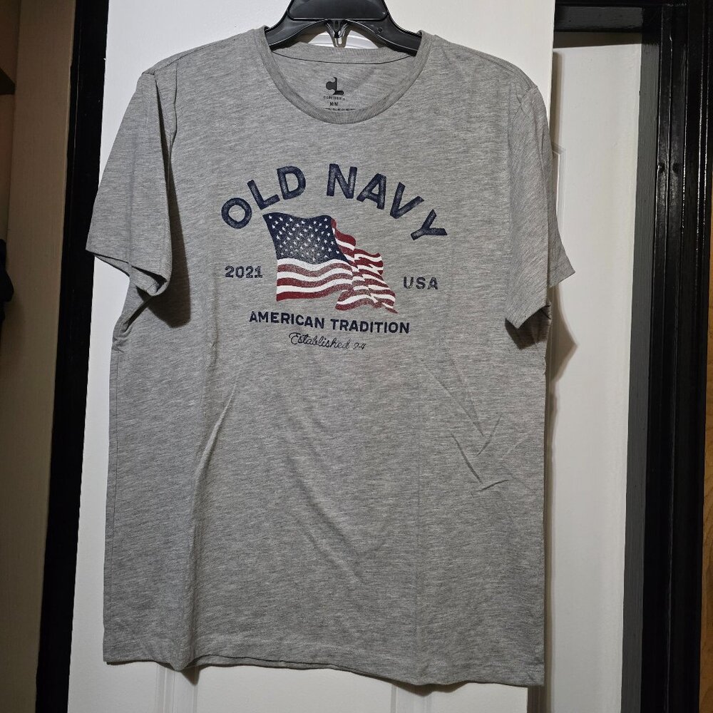 Old Navy Gray American Tradition Men's Short Sleeve Tee - Size Medium